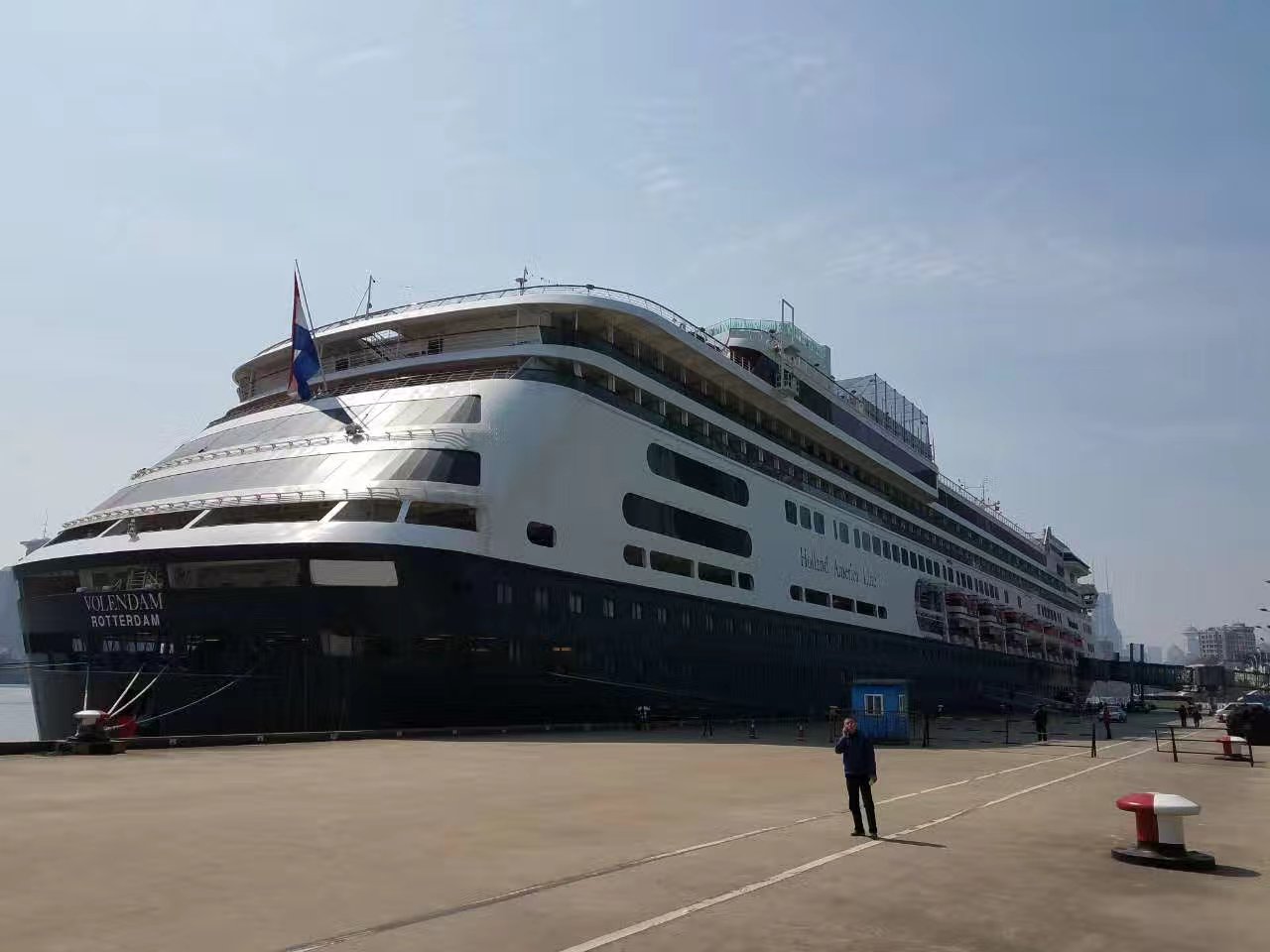 ���׵���